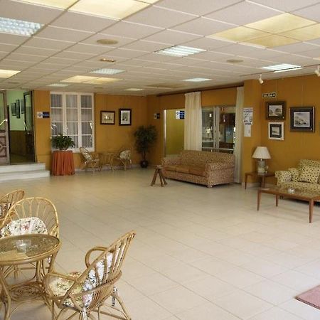 Hotel Roman Кастрильон Экстерьер фото